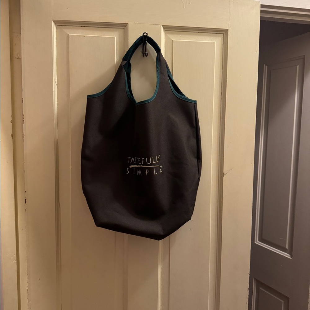 Tastefully Simple Deep Tote Bag